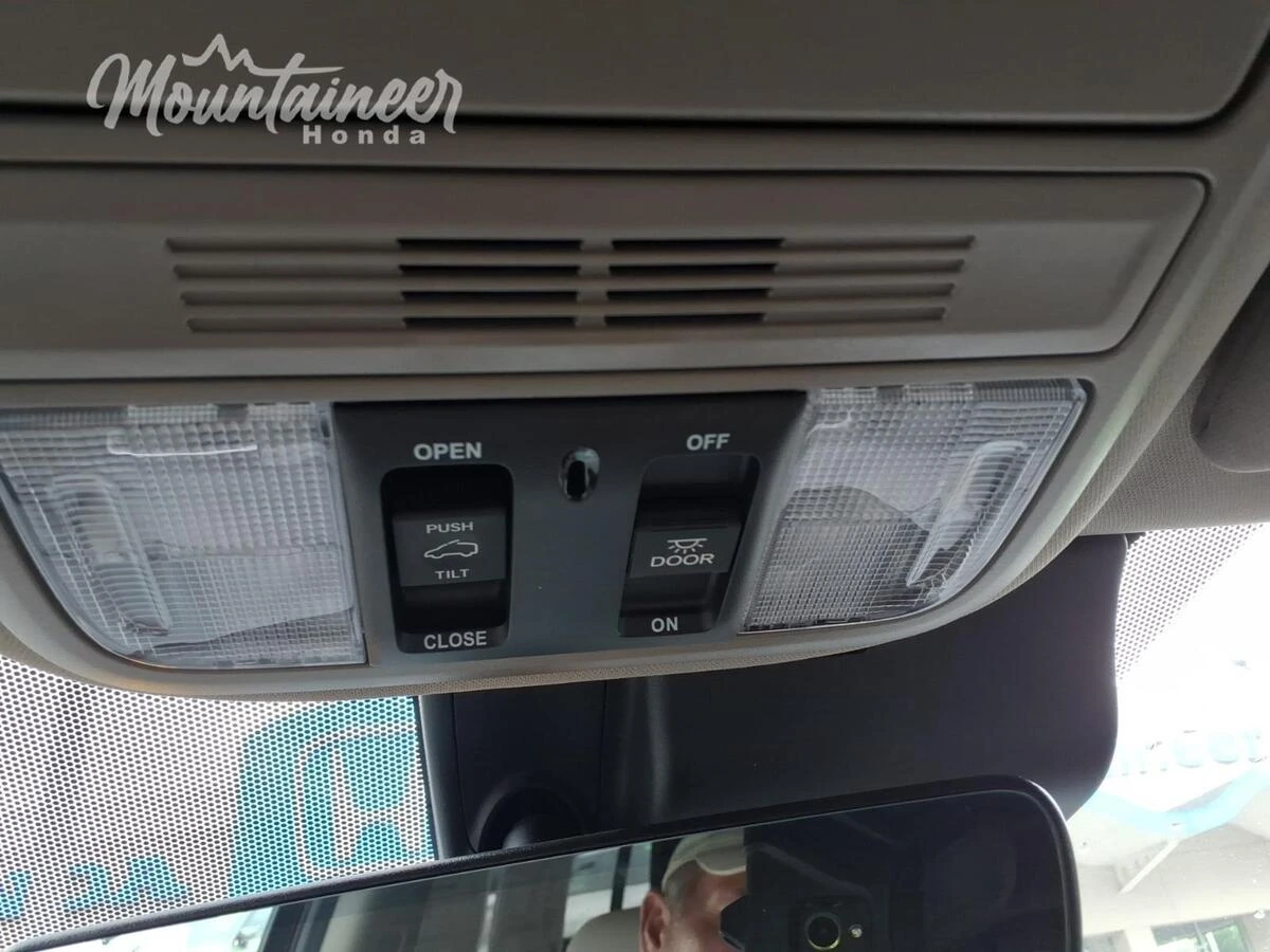 2022 Honda Pilot SE - Photo 45