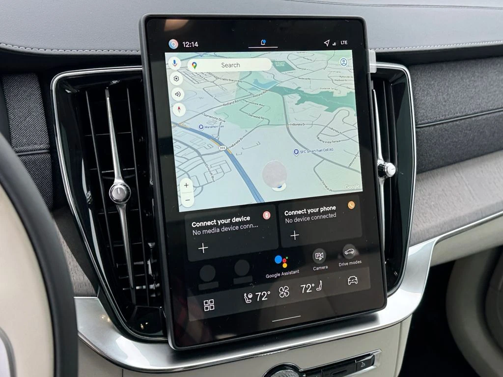 2026 Volvo - image 19