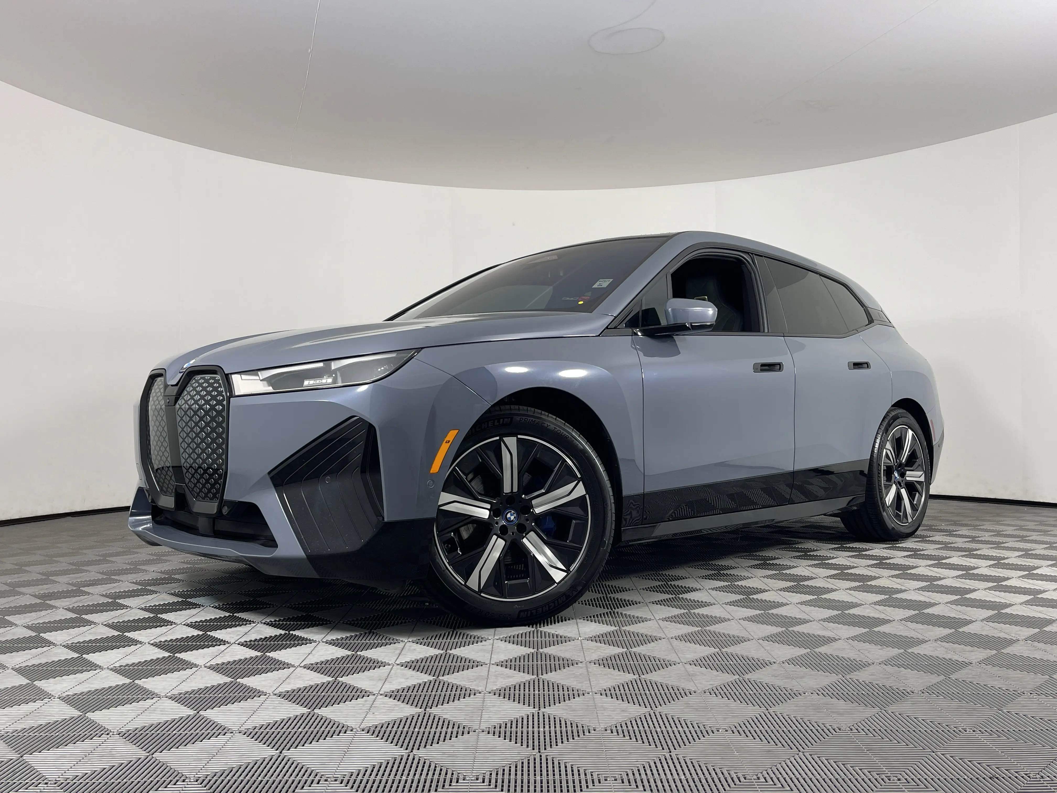 Used 2022 BMW iX Base with VIN WB523CF05NCK30627 for sale in Fairfield, CA