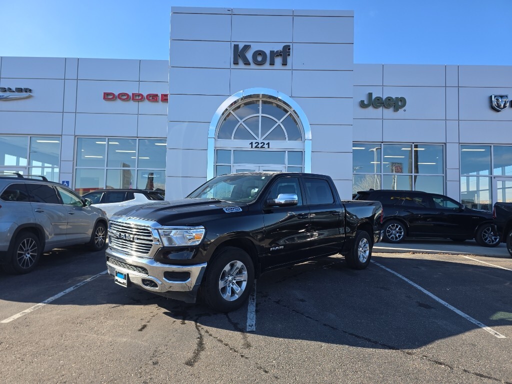 2024 RAM 1500 Laramie Crew Cab 4WD