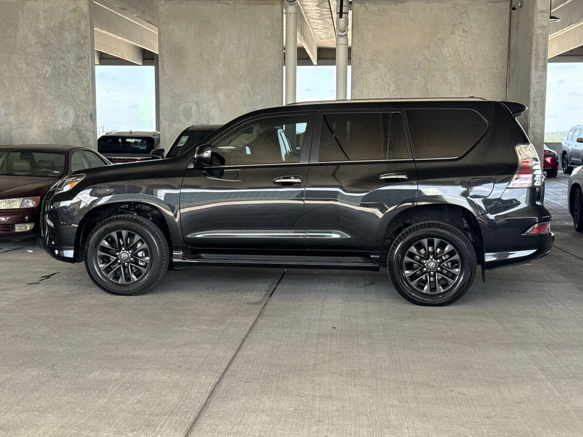 2023 Lexus GX 460 460 PREMIUM's photo