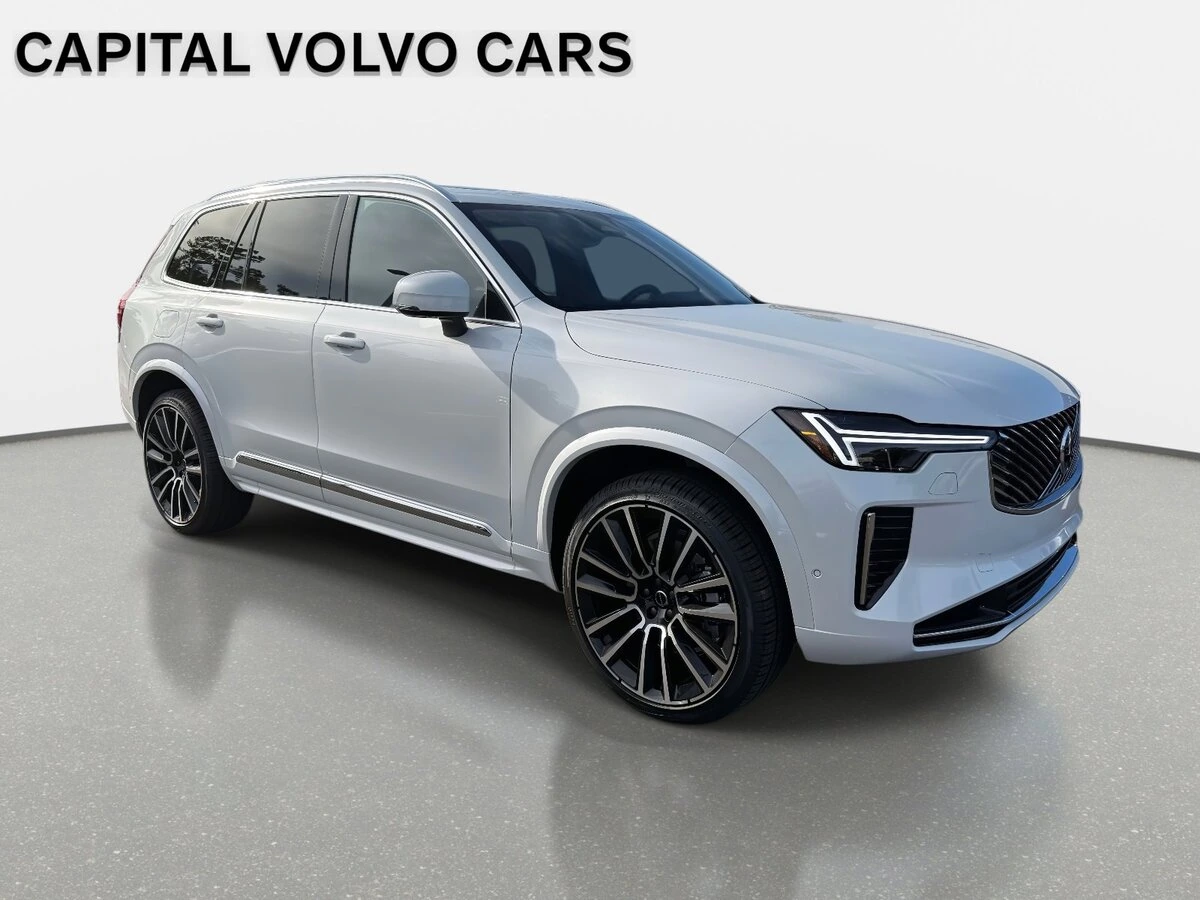 2026 Volvo - image 7