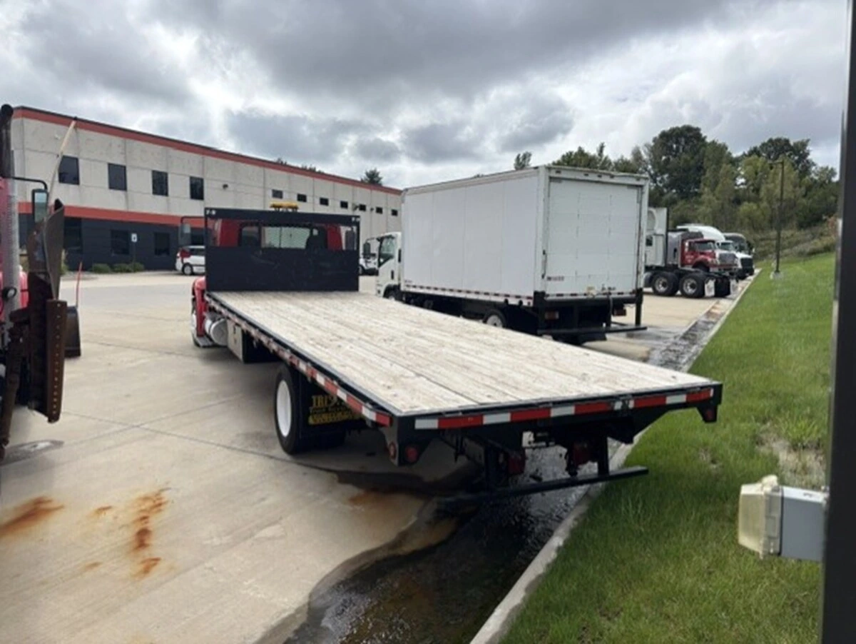 2018 International 4300 in Dubuque, IA — photo 5