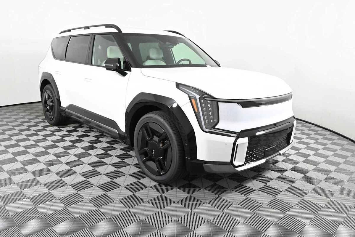 2026 Kia EV9 GT-Line AWD's photo