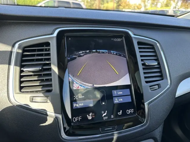 2018 Volvo XC90 T6 AWD Momentum photo 20