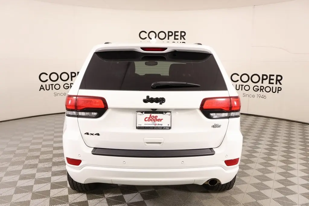 2020 Jeep Grand Cherokee Altitude photo 18