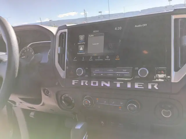 2025 Nissan Frontier SV photo 10