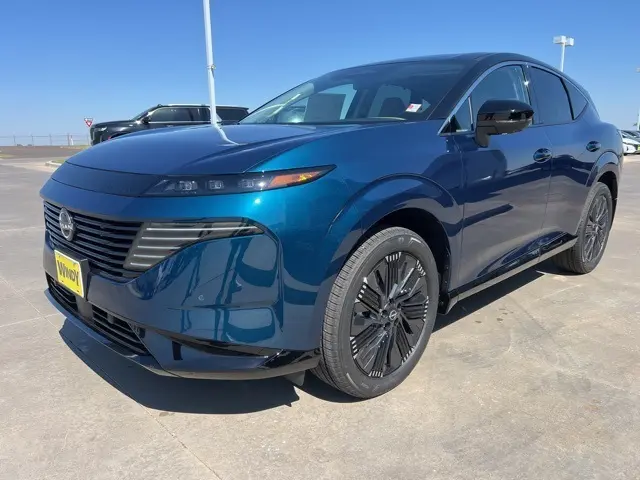 2026 Nissan Murano Platinum photo 2