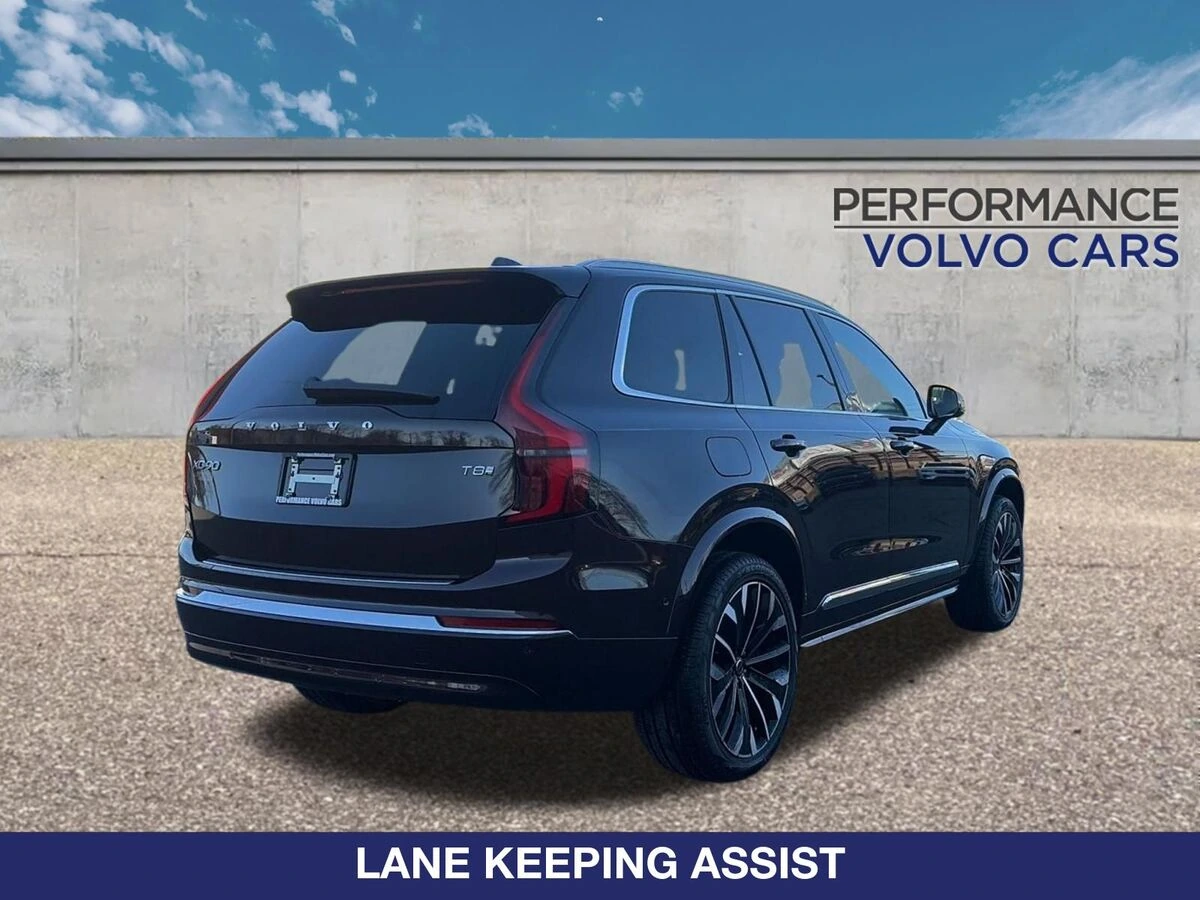 2026 Volvo - image 6