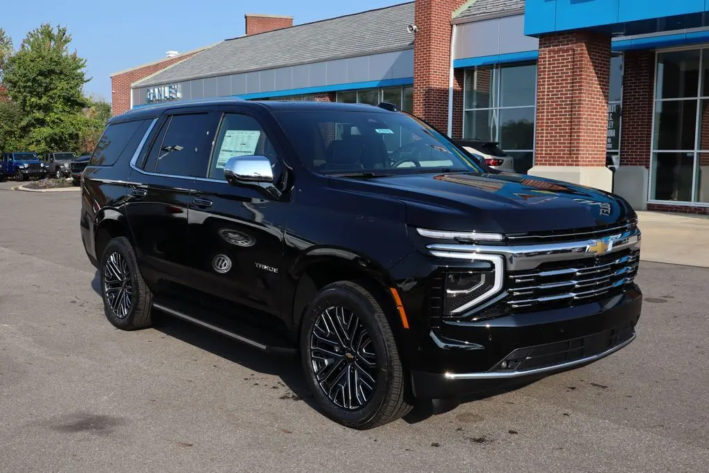 2025 Chevrolet Tahoe Premier photo 3
