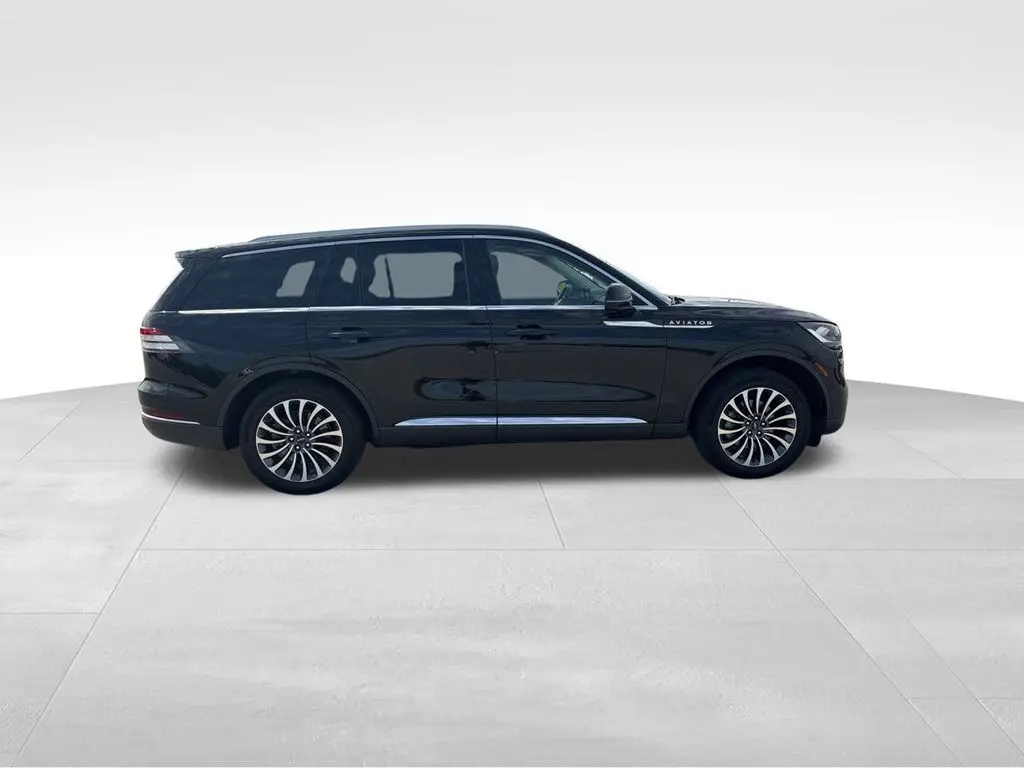2023 Lincoln Aviator Reserve photo 4