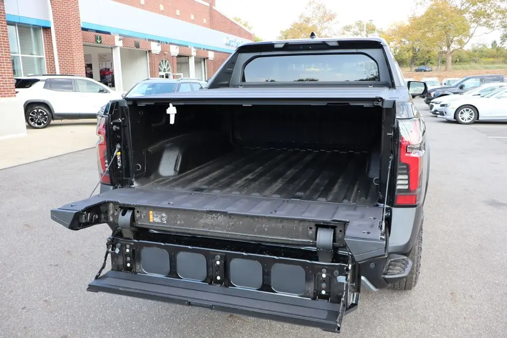 2026 Chevrolet Silverado EV Trail Boss photo 33