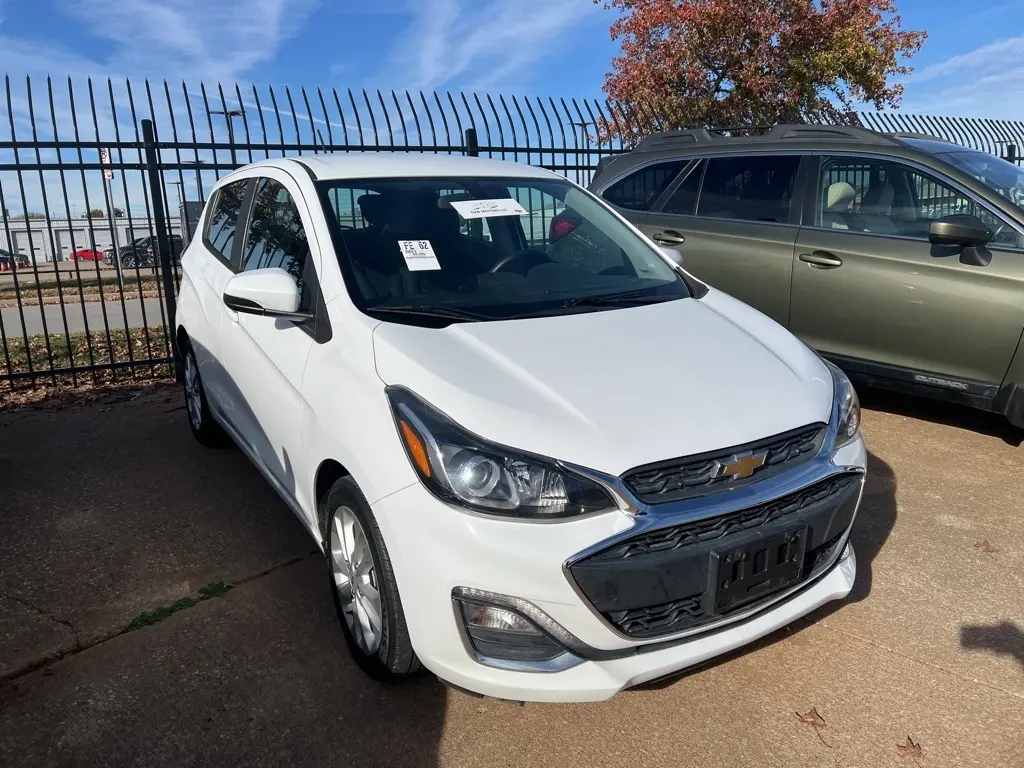 2021 Chevrolet Spark 1LT photo 2