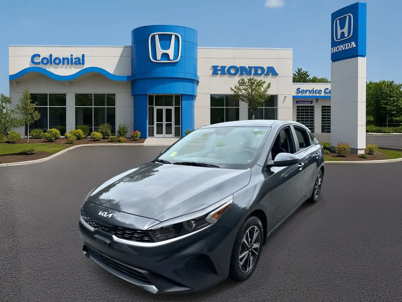 2023 Kia Forte LXS photo 2