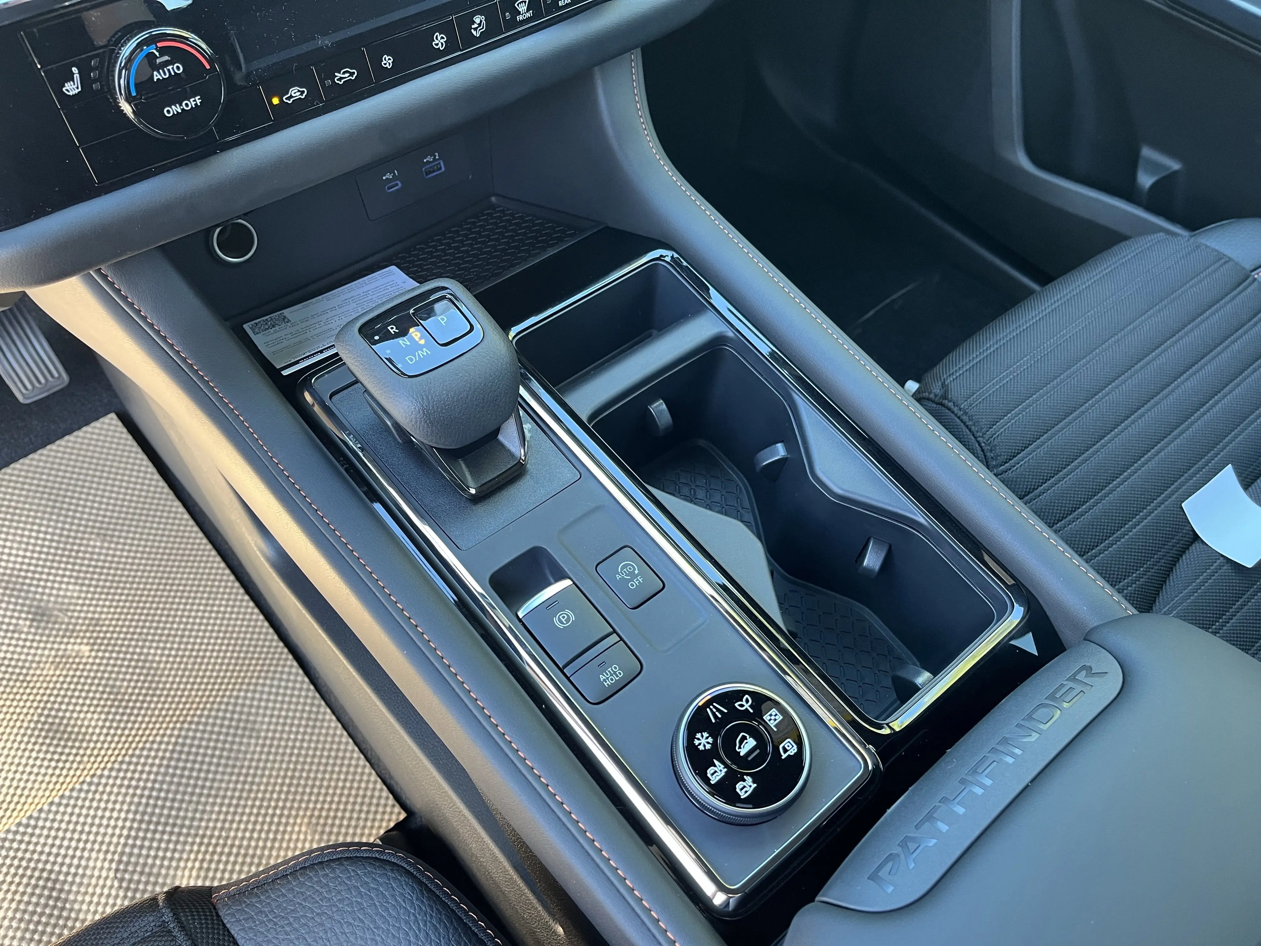 2025 Nissan Pathfinder Rock Creek photo 15