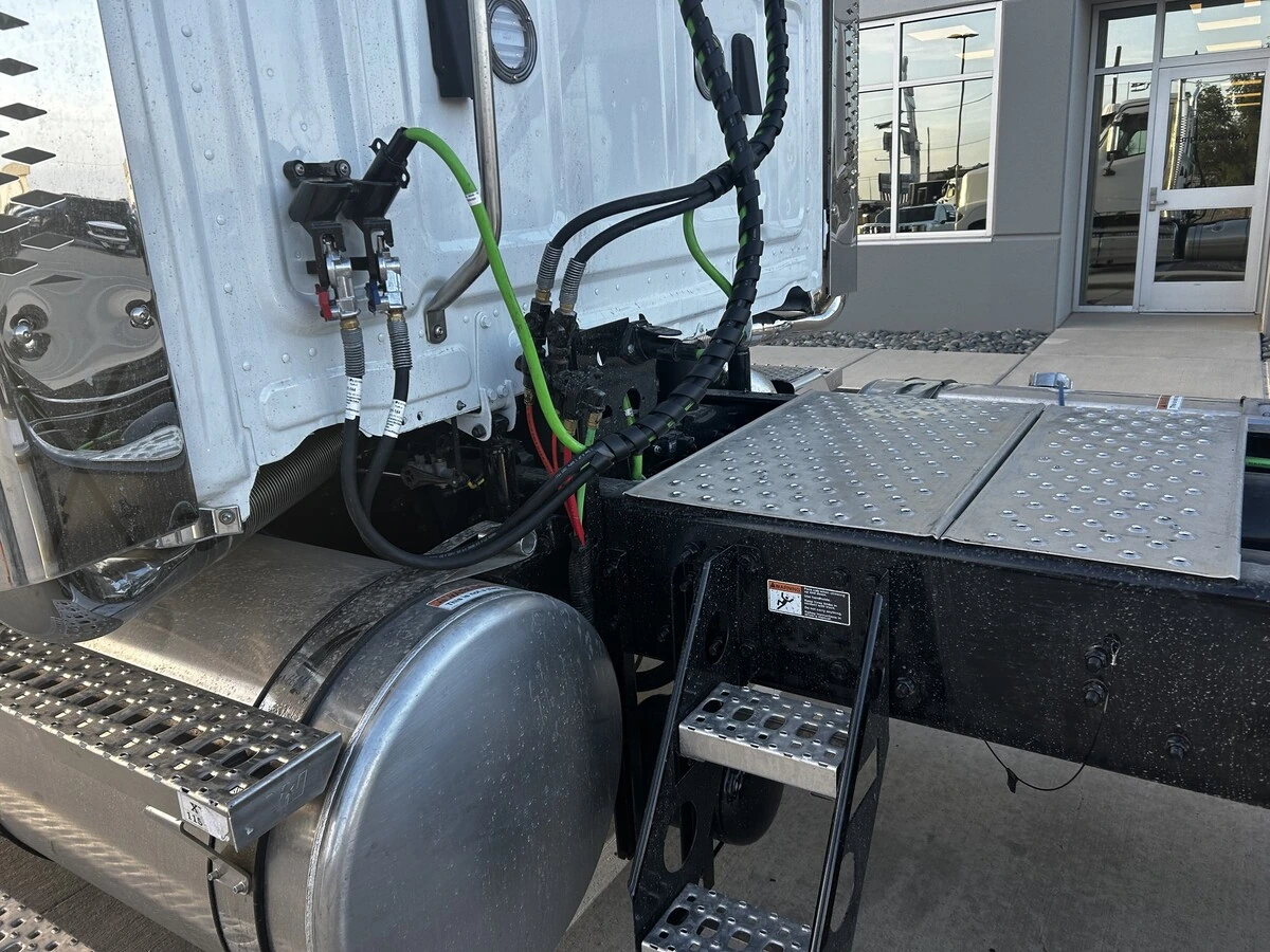 2027 Western Star 49X — photo 8