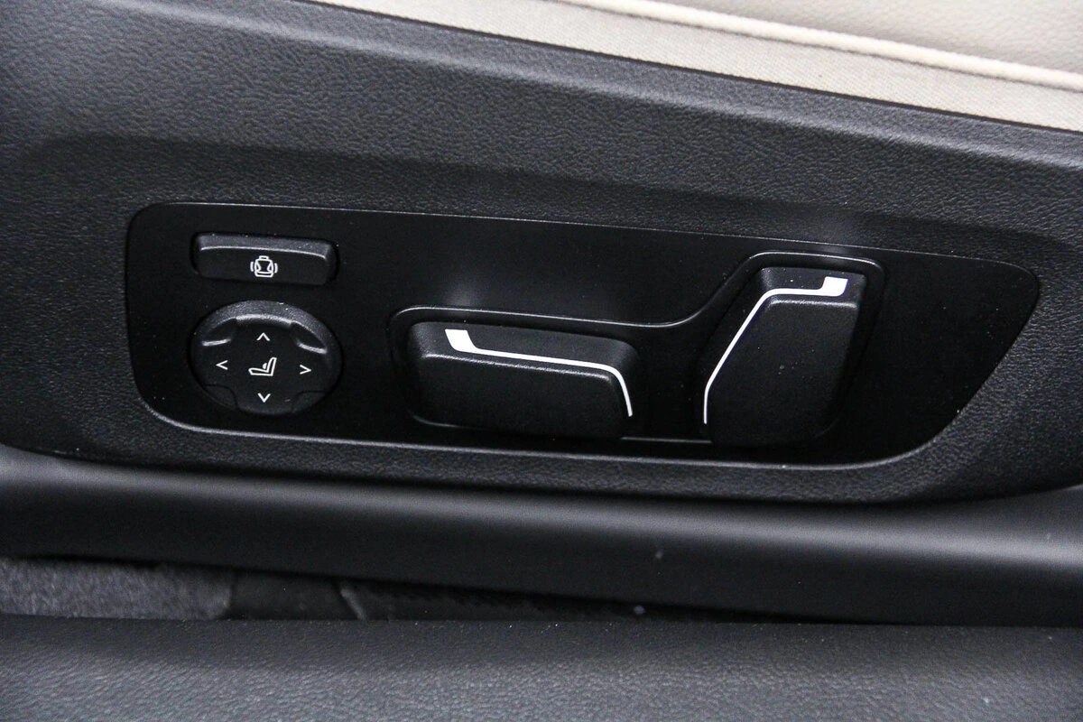 2026 BMW 4 Series M440i - Photo 21
