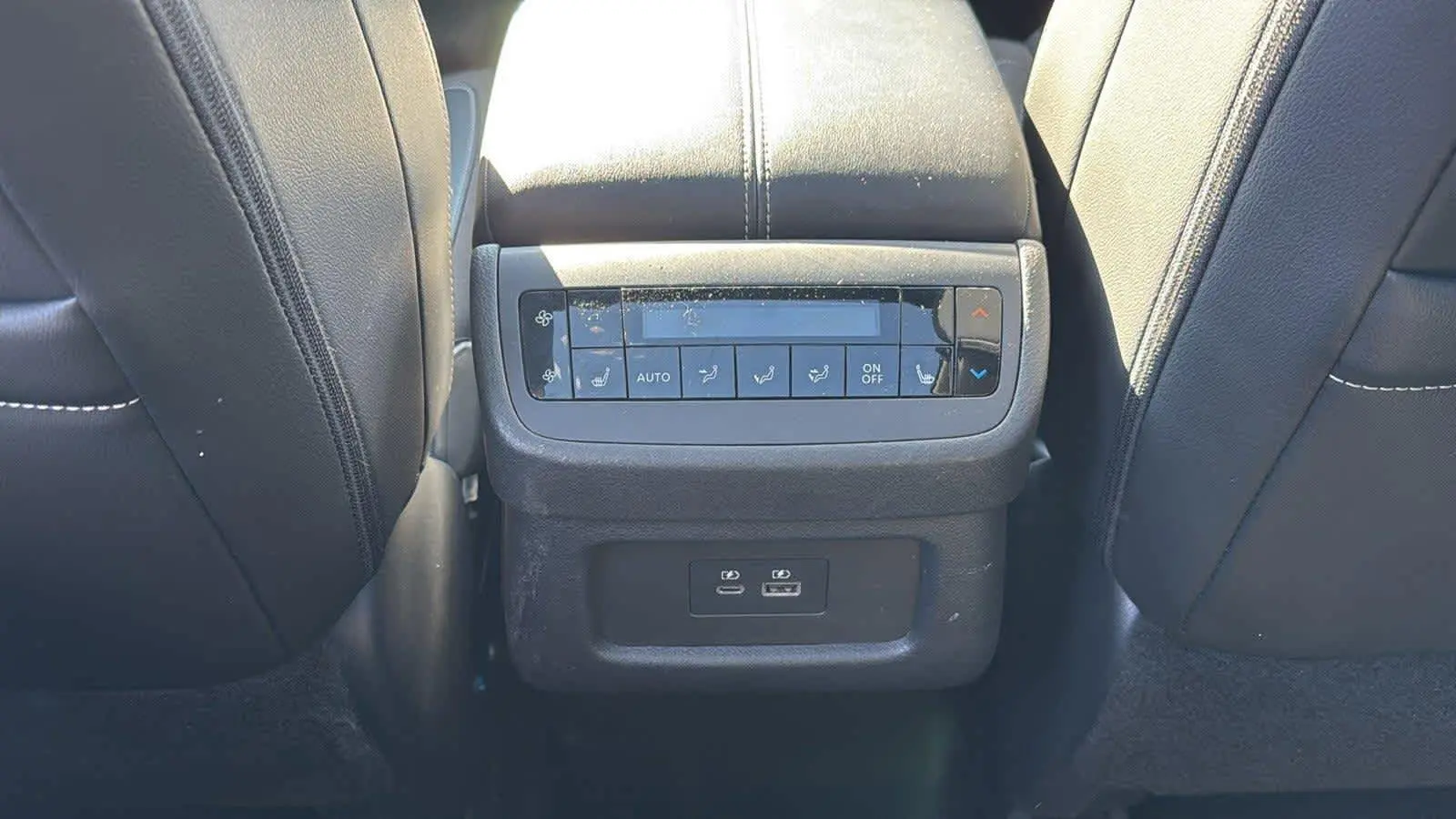 2024 Nissan Pathfinder SL photo 20