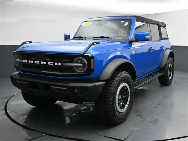 2023 Ford Bronco Outer Banks photo 4
