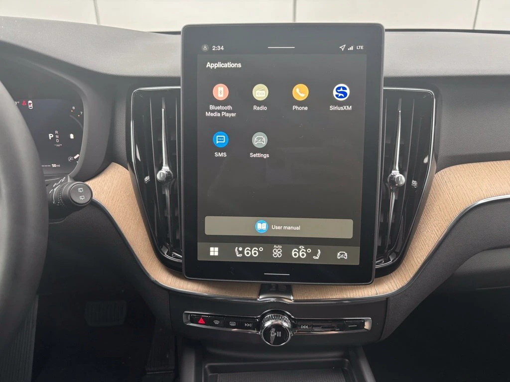 2026 Volvo XC60 Plus - Photo 12