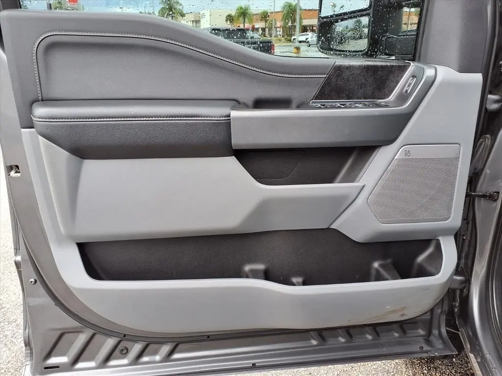 2023 Ford F-250 photo 24