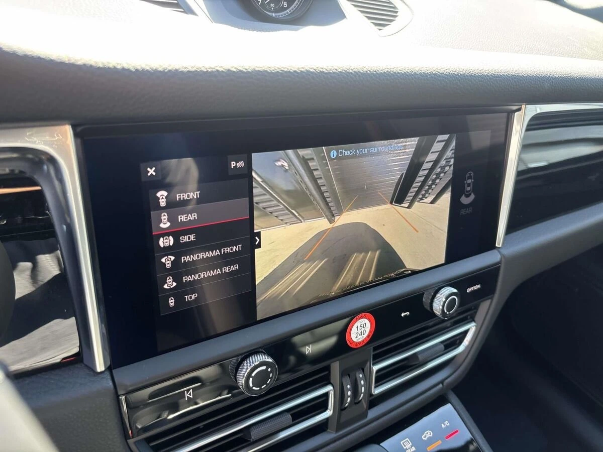 2026 Porsche Macan Base - Photo 35
