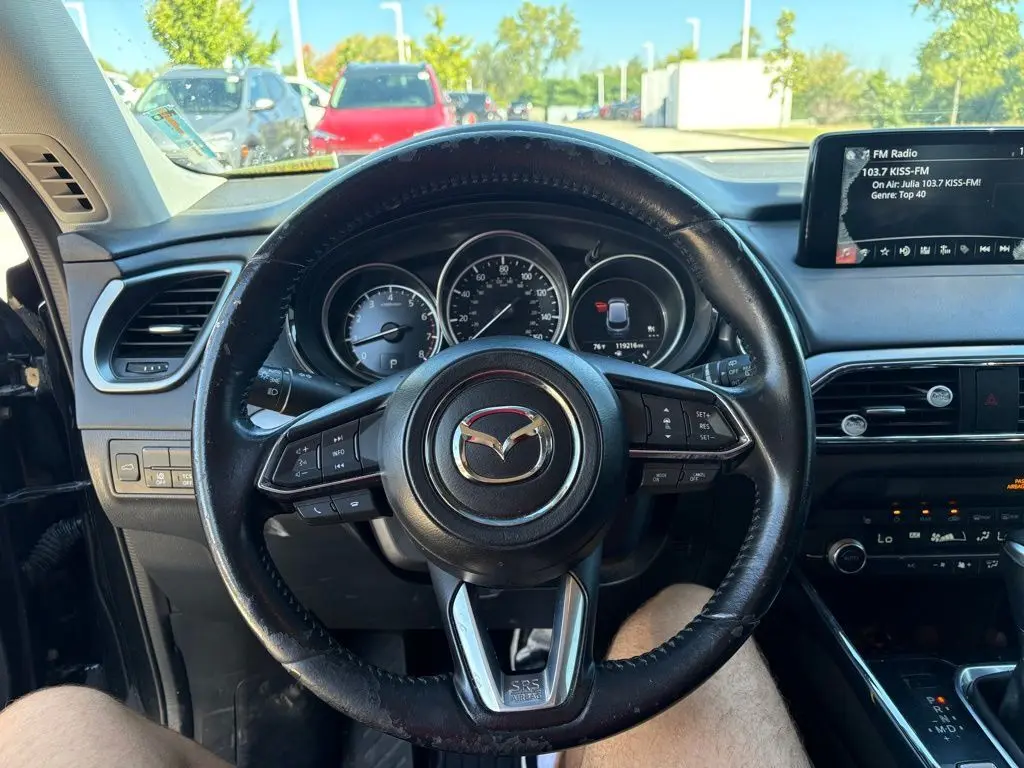 2019 Mazda CX-9 Touring photo 16