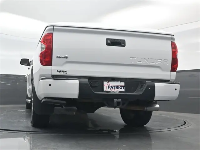 2016 Toyota Tundra Platinum photo 44