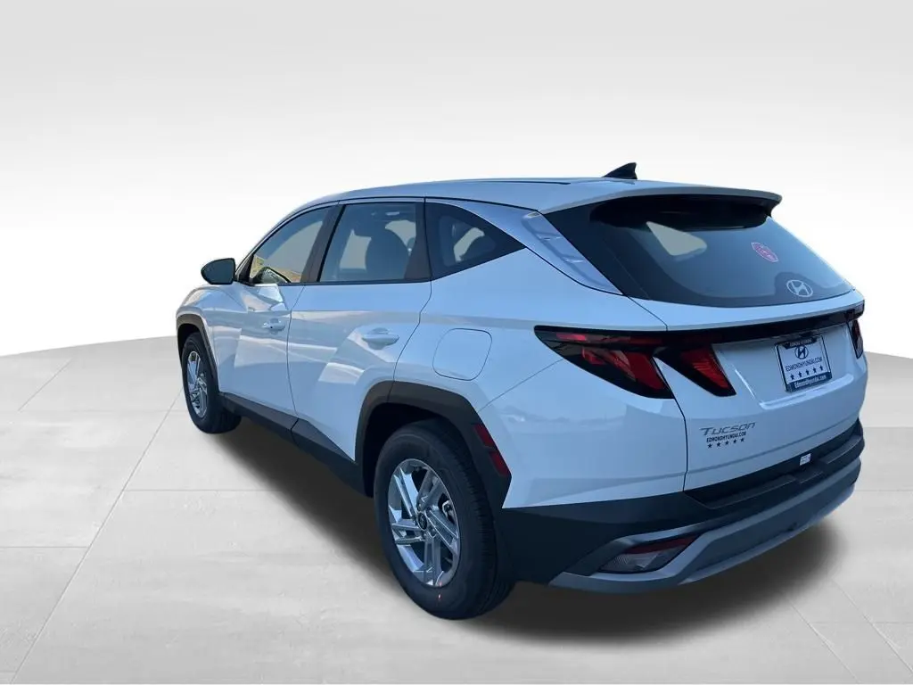 2026 Hyundai Tucson SE photo 8
