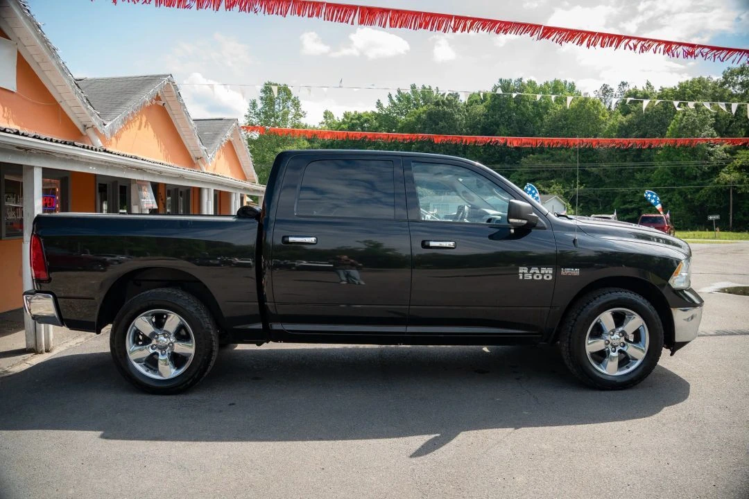2018 RAM Ram 1500 Pickup Big Horn - Photo 15