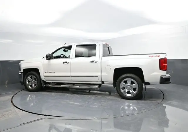 2016 Chevrolet Silverado 1500 LTZ photo 4