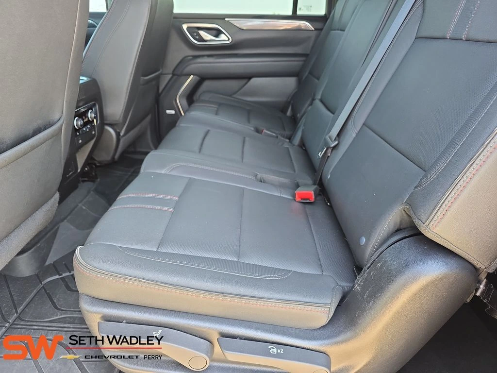 2024 Chevrolet Suburban RST - Photo 15