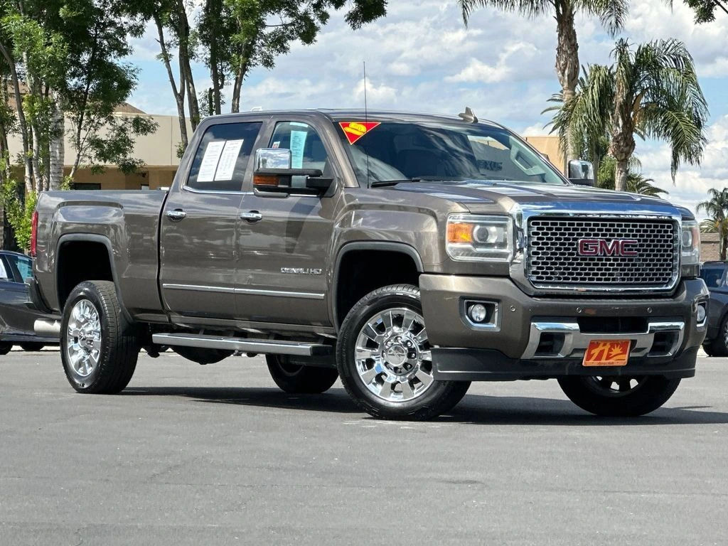 2015 GMC Sierra 2WD Crew Cab Short Box's photo
