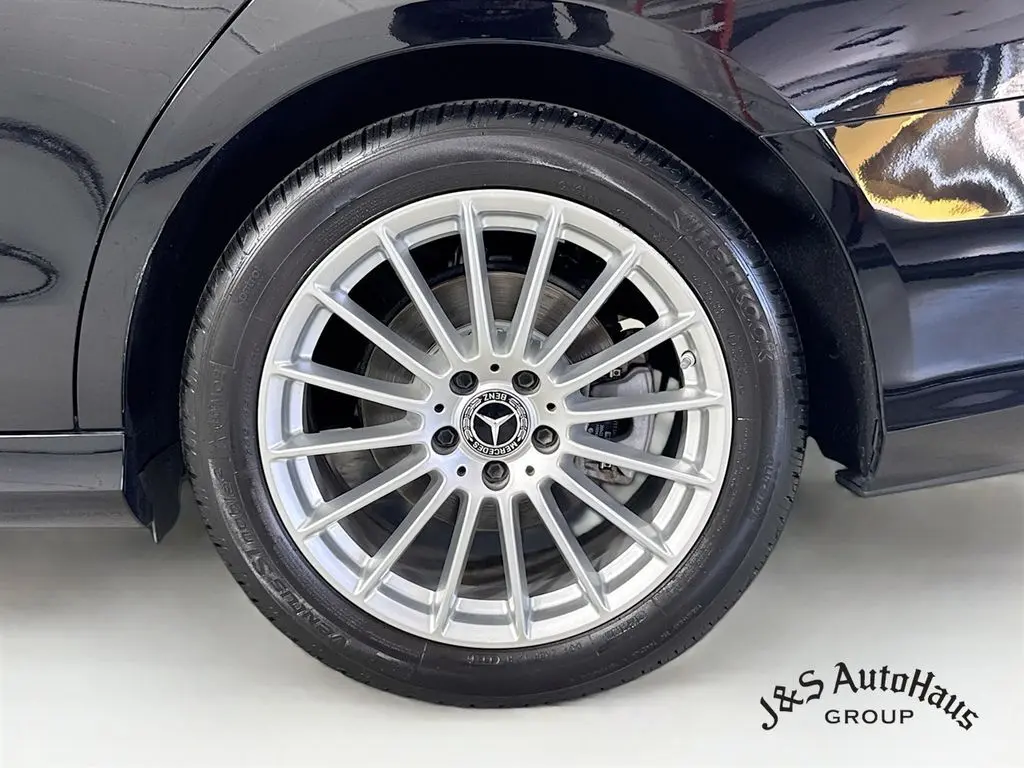 2022 Mercedes Benz E 350 photo 36
