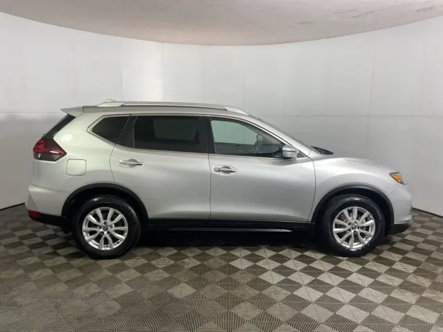 Used 2018 Nissan Rogue SV with VIN KNMAT2MVXJP522804 for sale in Columbus, IN