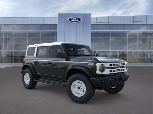 2025 Ford Bronco 4-Door Heritage Editon's photo