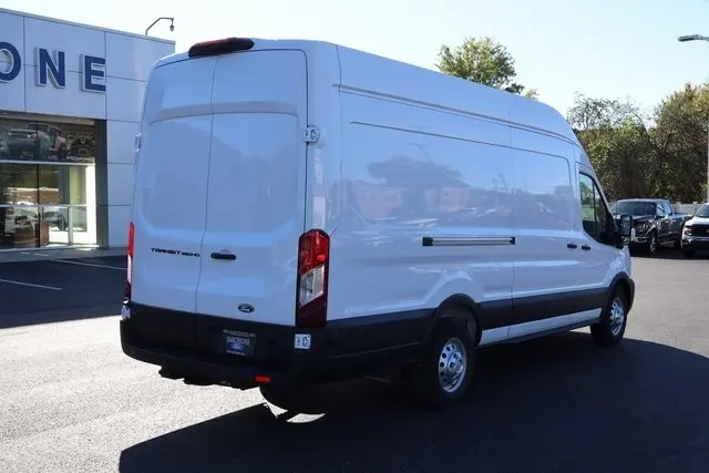 2026 Ford Transit photo 3
