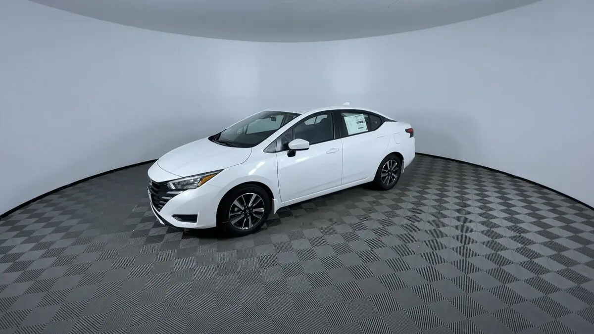 2025 Nissan Versa SV photo 2
