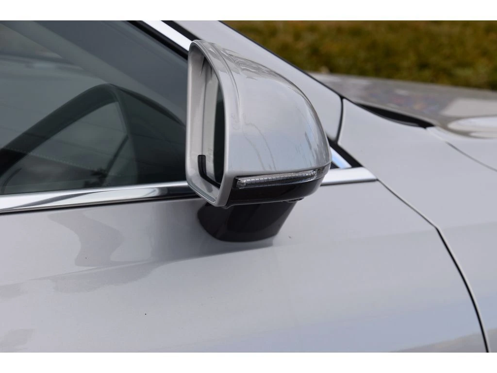 2024 Volvo - image 26