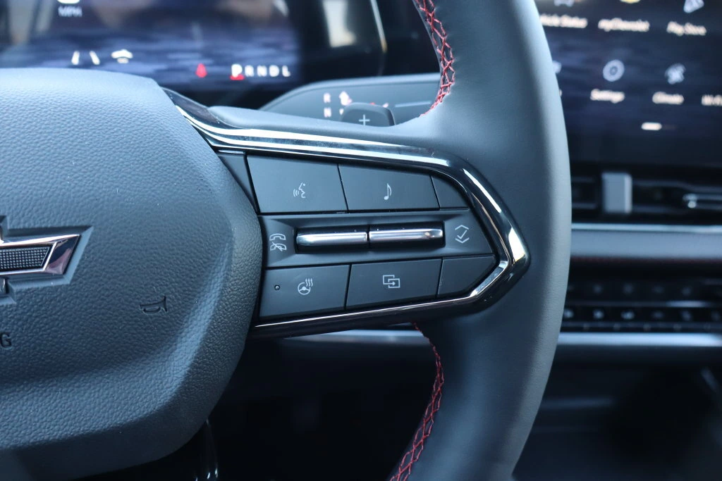 2027 Chevrolet Equinox RS - Photo 9