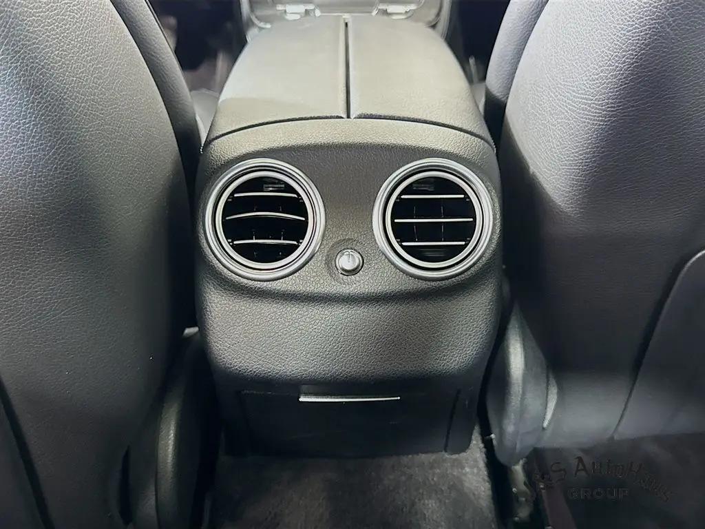 2022 Mercedes Benz E 350 photo 28
