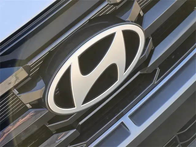 2026 Hyundai Santa Cruz SE photo 10