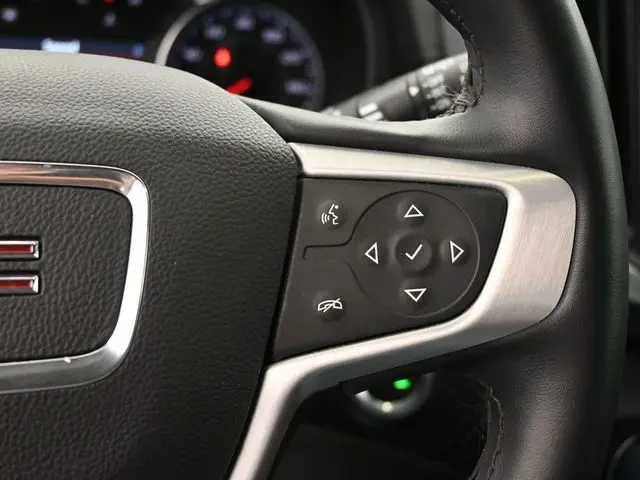 2024 Gmc Terrain SLT photo 23