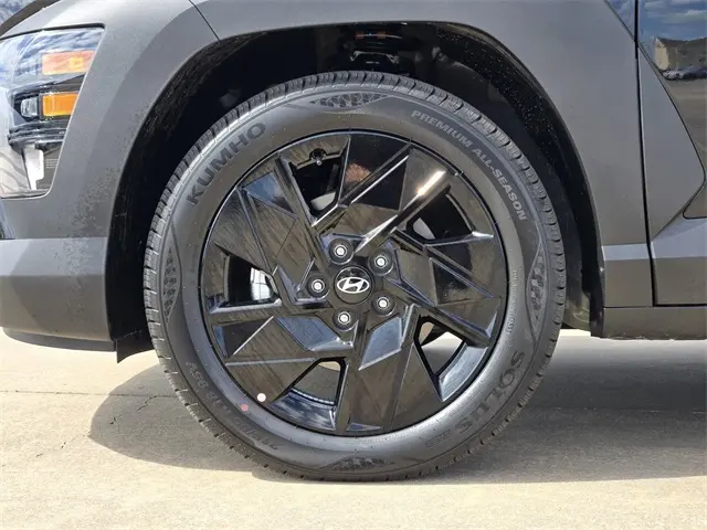 2026 Hyundai Kona SEL photo 10
