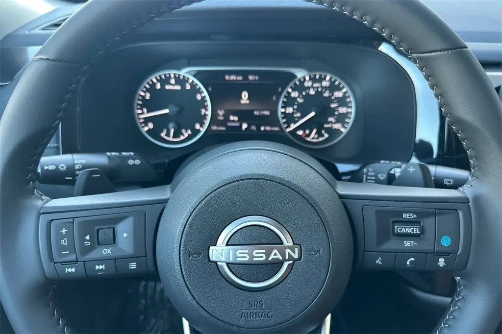 2025 Nissan Pathfinder SV photo 22