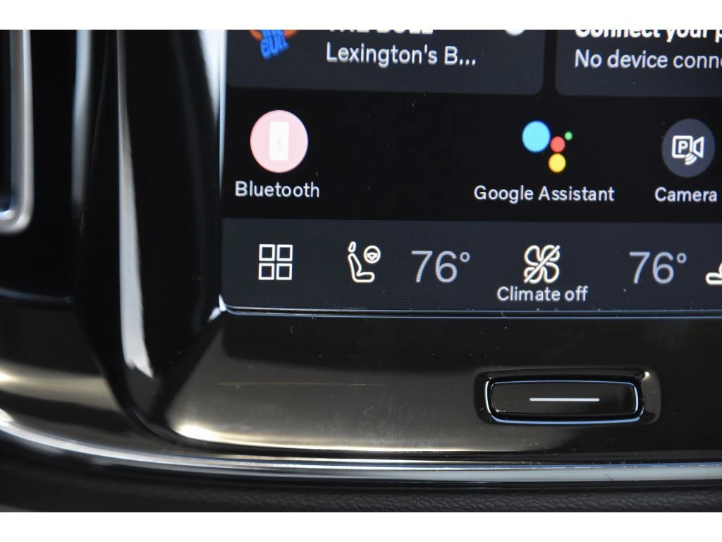 2026 Volvo - image 36