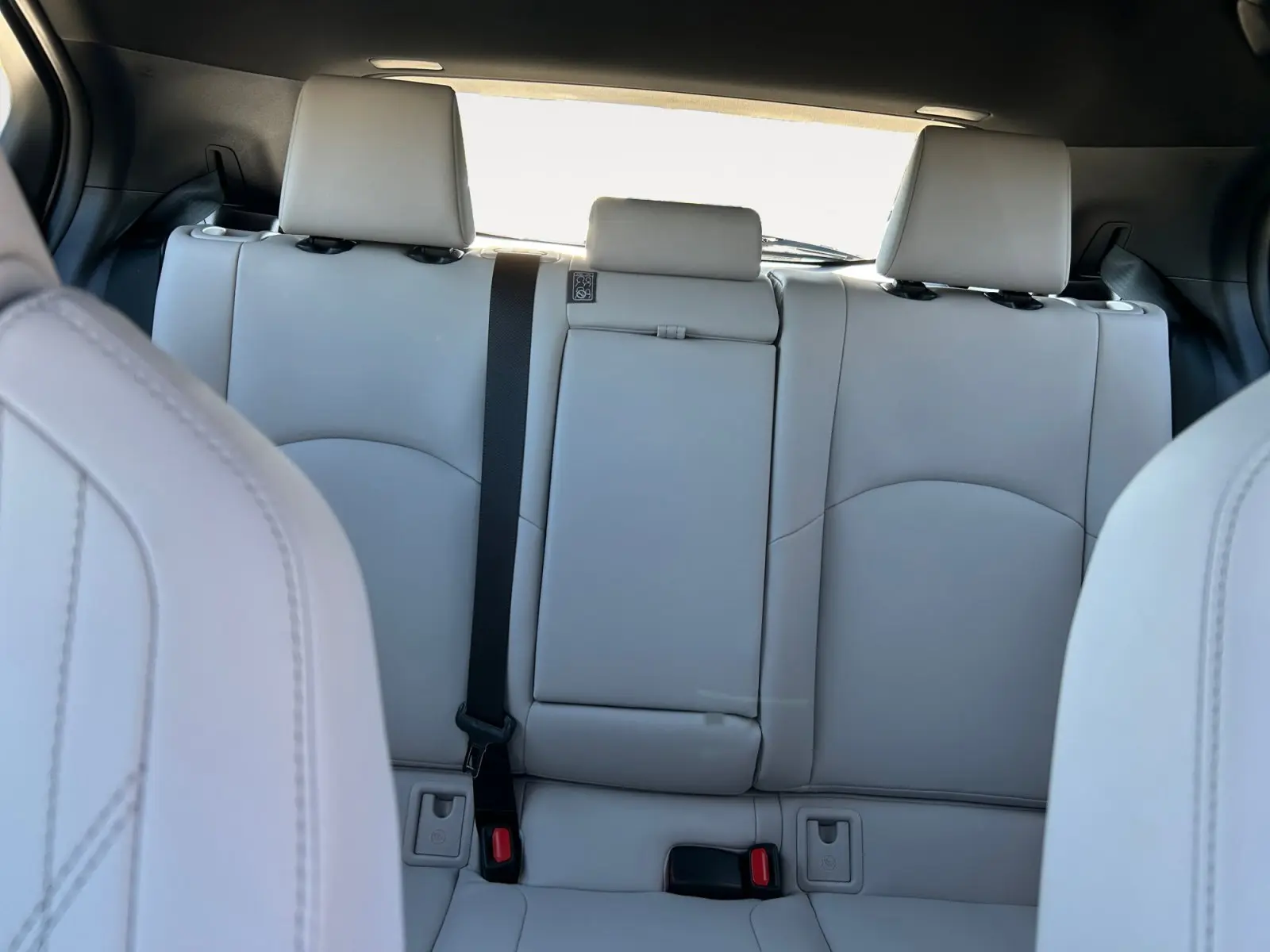 2023 Lexus UX 250h Premium photo 13