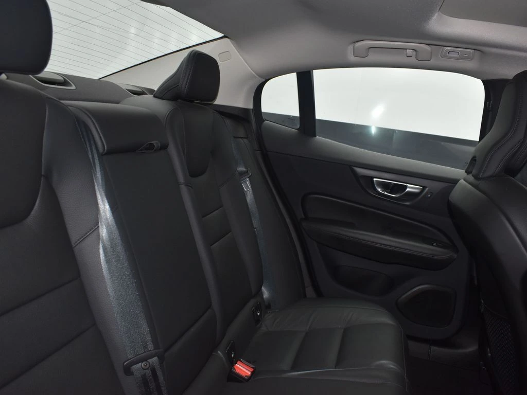 2024 Volvo - image 27