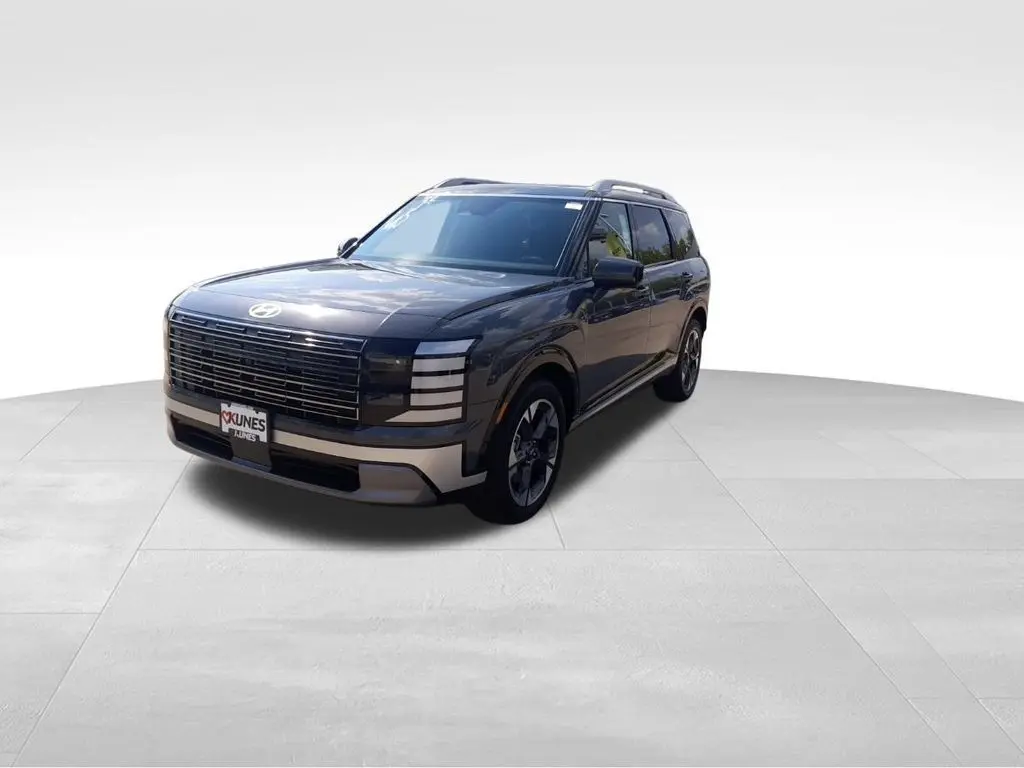 2026 Hyundai Palisade Limited photo 2