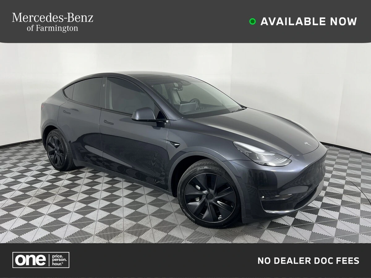 2025 Tesla Model Y Long Range Dual Motor All-Wheel Drive's photo